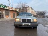 Mercedes-Benz E 200 1985 года за 800 000 тг. в Алматы – фото 4