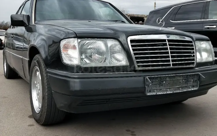 Mercedes-Benz E 220 1993 годаүшін1 995 000 тг. в Тараз