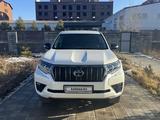 Toyota Land Cruiser Prado 2021 годаfor25 500 000 тг. в Актобе