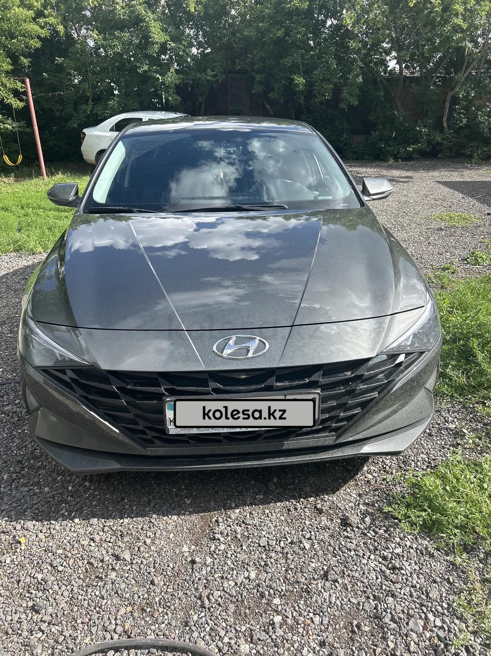 Hyundai Elantra 2023 г.