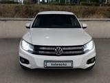 Volkswagen Tiguan 2011 года за 5 300 000 тг. в Шымкент