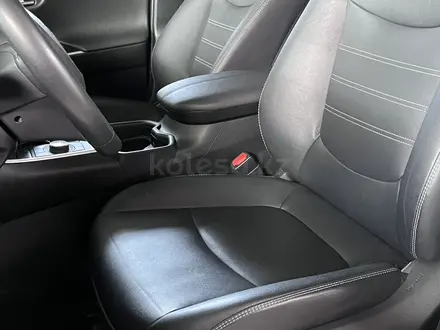 Toyota RAV4 2020 года за 16 500 000 тг. в Алматы – фото 13