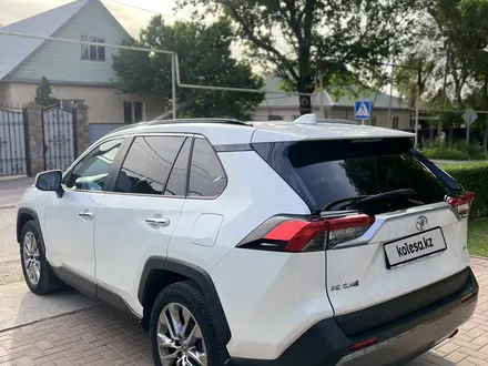 Toyota RAV4 2020 года за 16 500 000 тг. в Алматы – фото 6