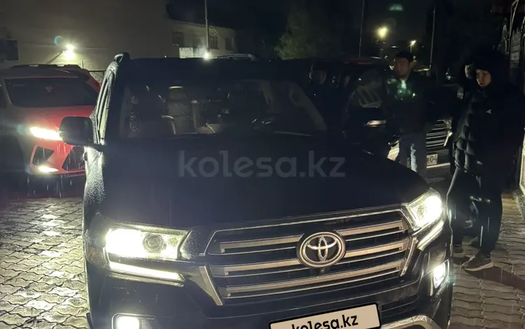 Toyota Land Cruiser 2015 года за 25 000 000 тг. в Актобе