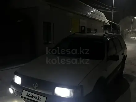 Volkswagen Passat 1993 года за 1 250 000 тг. в Алматы – фото 9