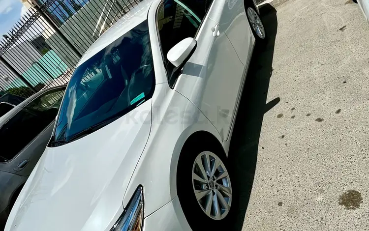 Toyota Camry 2016 года за 9 000 000 тг. в Атырау