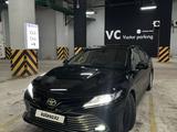 Toyota Camry 2019 года за 11 800 000 тг. в Астана