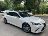 Lexus ES 250 2020 года за 20 500 000 тг. в Алматы