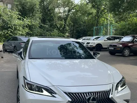 Lexus ES 250 2020 года за 20 500 000 тг. в Алматы – фото 3