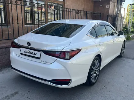 Lexus ES 250 2020 года за 20 500 000 тг. в Алматы – фото 6