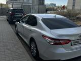 Toyota Camry 2019 года за 11 500 000 тг. в Астана – фото 4