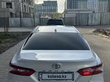 Toyota Camry 2019 года за 11 900 000 тг. в Астана – фото 3