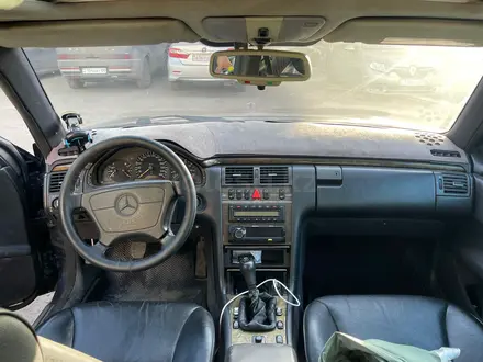 Mercedes-Benz E 280 1996 года за 1 400 000 тг. в Караганда – фото 4