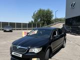 Skoda Superb 2013 года за 5 000 000 тг. в Алматы – фото 2