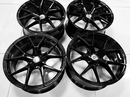 НОВЫЕ! HRE P101 19 5x114.3 8.5JJ ET35 DIA73.1 GLOSS BLACK.үшін470 000 тг. в Караганда – фото 4