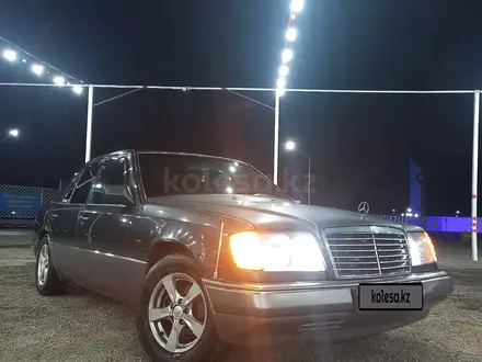 Mercedes-Benz E 220 1993 года за 2 400 000 тг. в Кызылорда – фото 10