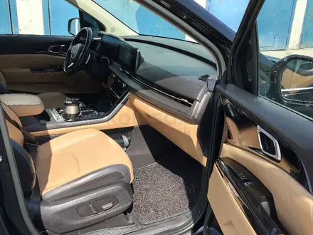 Kia Carnival 2022 года за 20 000 000 тг. в Алматы – фото 10