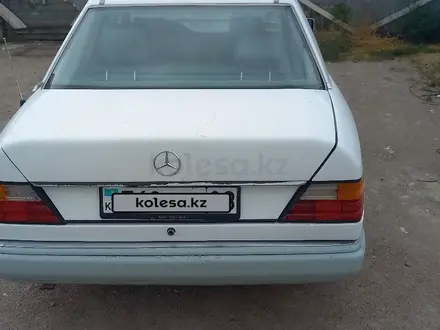 Mercedes-Benz E 230 1991 года за 800 000 тг. в Тараз – фото 2