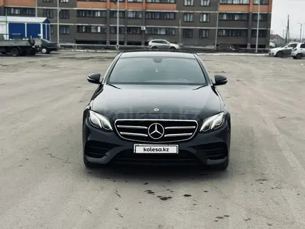 Mercedes-Benz E 220 2019 года за 11 000 000 тг. в Петропавловск – фото 9