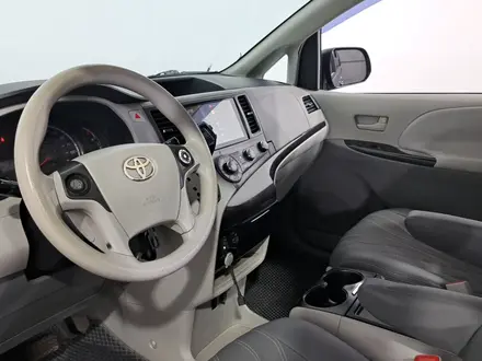 Toyota Sienna 2011 года за 8 990 000 тг. в Астана – фото 12