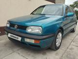 Volkswagen Golf 1993 годаүшін1 250 000 тг. в Тараз