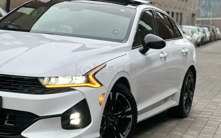 Kia K5 2022 года за 13 200 000 тг. в Алматы