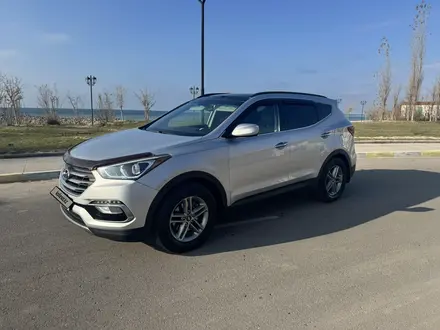 Hyundai Santa Fe 2017 года за 12 500 000 тг. в Актау