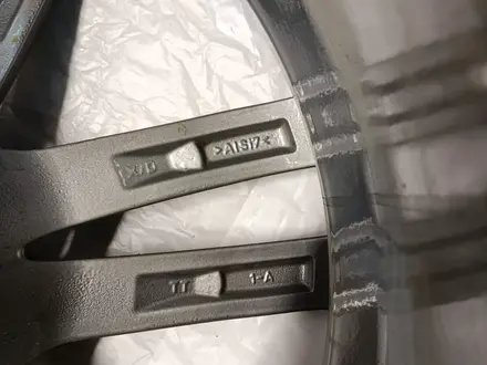Разноширокие диски на BMW R21 5 112 BP за 700 000 тг. в Актобе – фото 23