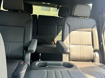 Chevrolet Tahoe 2026 года за 48 500 000 тг. в Алматы – фото 7