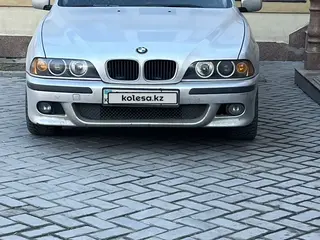 BMW 528