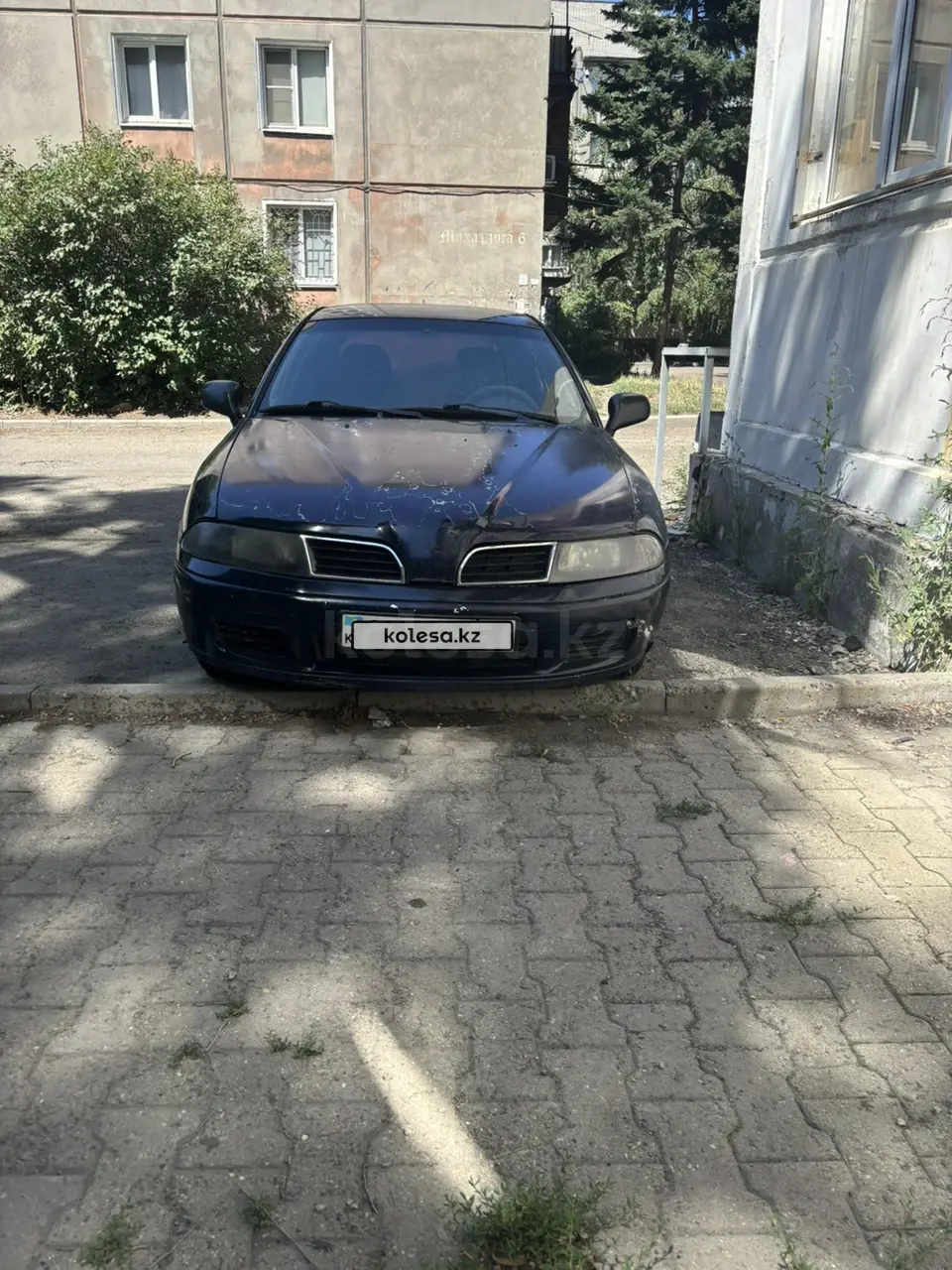 Mitsubishi Carisma, 1999