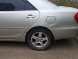 Toyota Camry 2002 года за 5 200 000 тг. в Актобе – фото 5