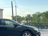 Toyota Camry 2013 года за 7 800 000 тг. в Шымкент – фото 2