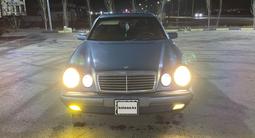 Mercedes-Benz E 230 1997 годаfor1 900 000 тг. в Караганда – фото 2