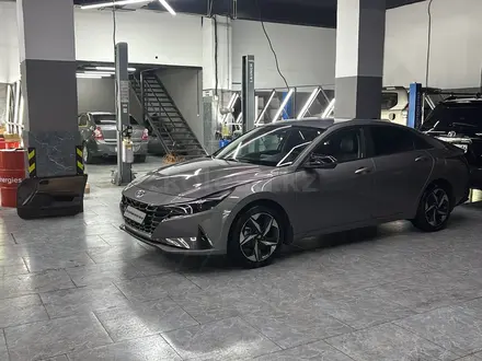 Hyundai Elantra 2021 года за 9 500 000 тг. в Семей – фото 11