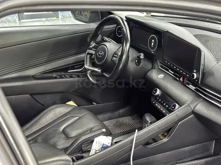 Hyundai Elantra 2021 года за 9 500 000 тг. в Семей – фото 4