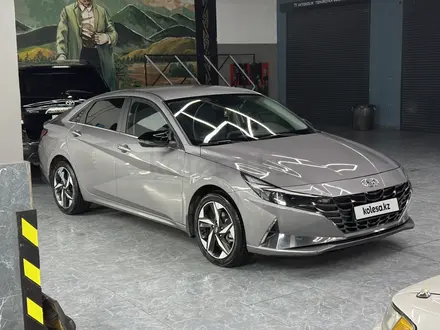 Hyundai Elantra 2021 года за 9 500 000 тг. в Семей – фото 5