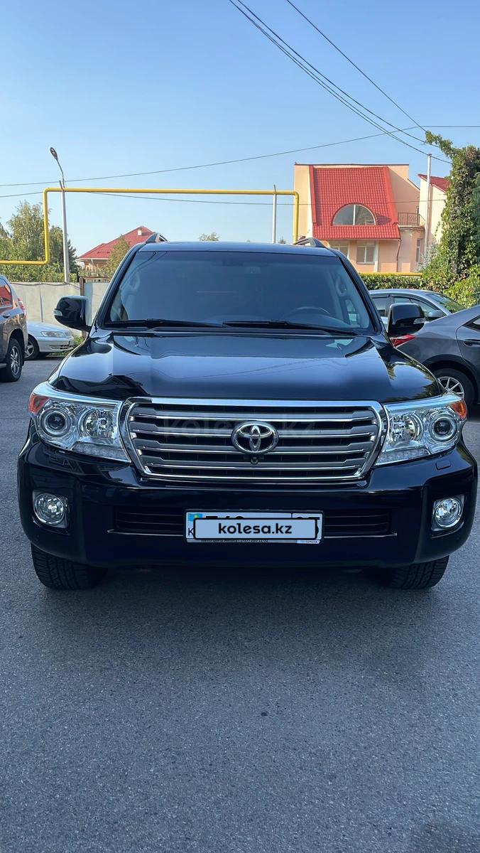 Toyota Land Cruiser 2012 г.