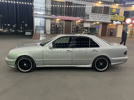 Mercedes-Benz E 55 AMG 1997 года за 4 000 000 тг. в Алматы – фото 6