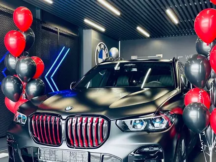 BMW X5 2021 года за 63 500 000 тг. в Алматы – фото 3
