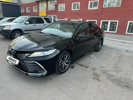 Toyota Camry 2021 года за 18 000 000 тг. в Алматы