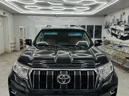 Toyota Land Cruiser Prado 2019 года за 24 000 000 тг. в Атырау