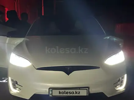 Tesla Model X 2016 года за 45 000 000 тг. в Алматы – фото 2