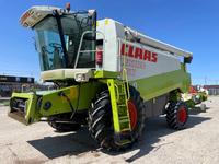 Claas  Зерновой Комбайн LEXION 450 2000 года в Алматы