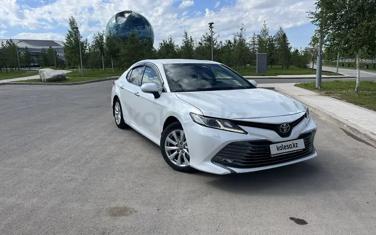 Toyota Camry 2018 годаfor12 600 000 тг. в Астана