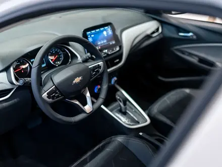 Chevrolet Onix Premier 1 2026 года за 7 990 000 тг. в Алматы – фото 9