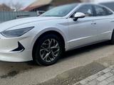 Hyundai Sonata 2022 года за 10 500 000 тг. в Талдыкорган – фото 3