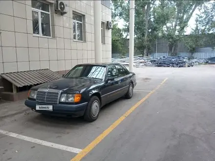 Mercedes-Benz E 230 1990 года за 1 700 000 тг. в Алматы – фото 3