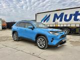 Toyota RAV4 2020 года за 15 300 000 тг. в Актау – фото 3