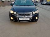 Chevrolet Aveo 2014 года за 3 600 000 тг. в Караганда – фото 2